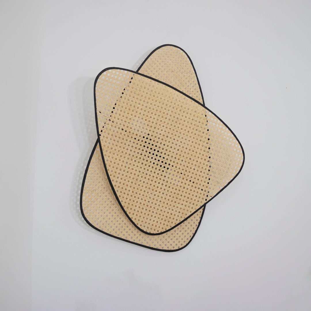 Screen Cannage Bracket light Sconce | Kalsten