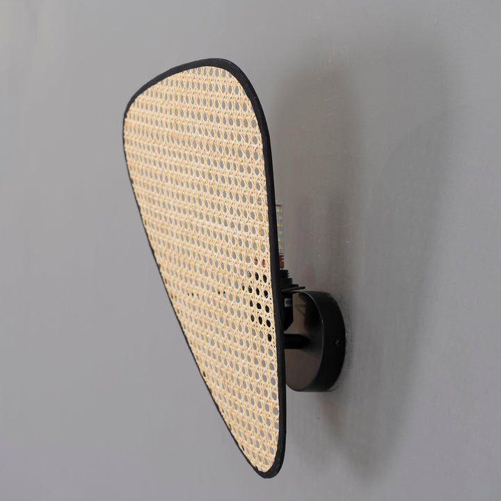 Screen Cannage Bracket light Sconce | Kalsten