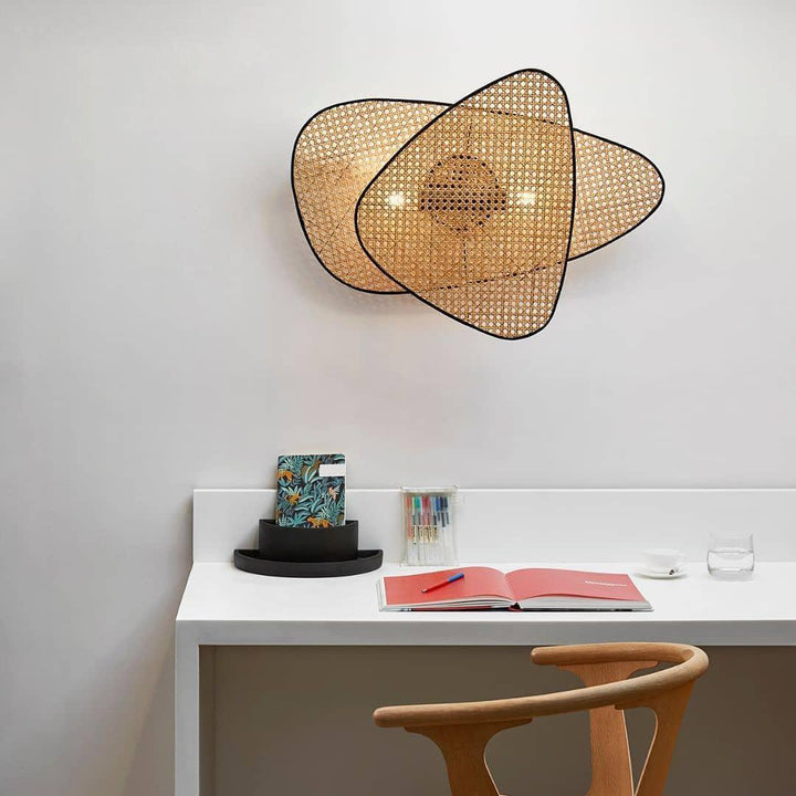 Screen Cannage Bracket light Sconce | Kalsten