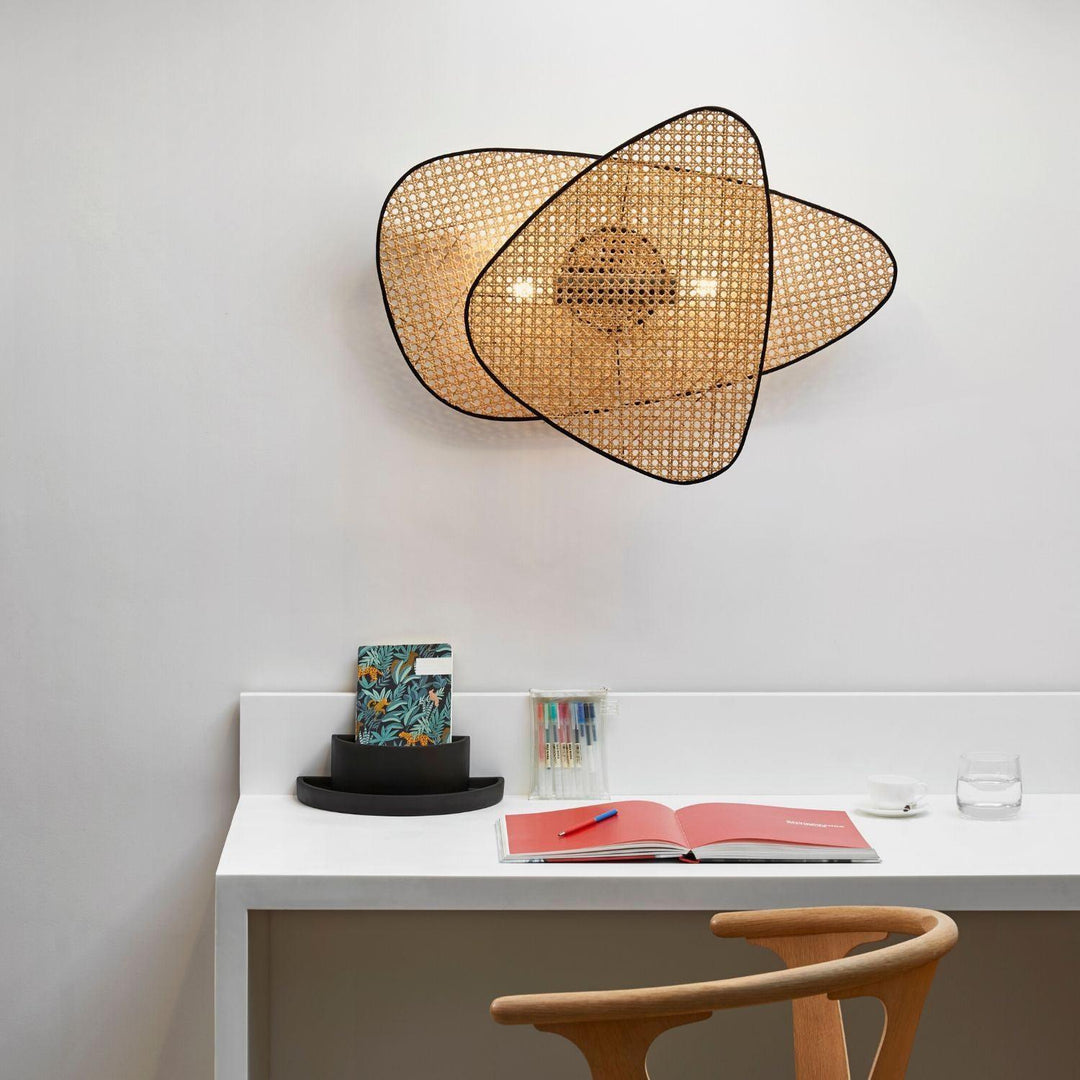 Screen Cannage Bracket light Sconce | Kalsten