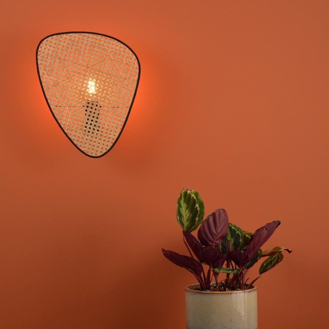 Screen Cannage Bracket light Sconce | Kalsten