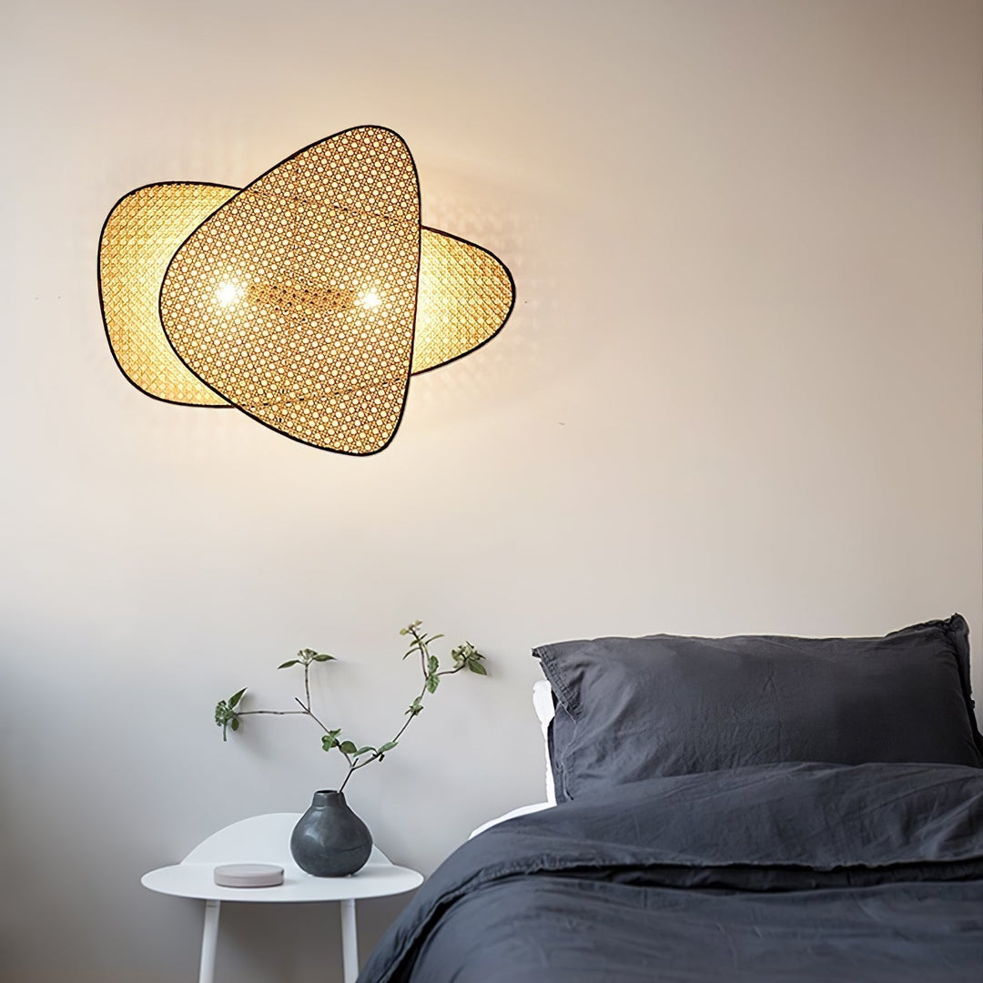 Screen Cannage Bracket light Sconce | Kalsten