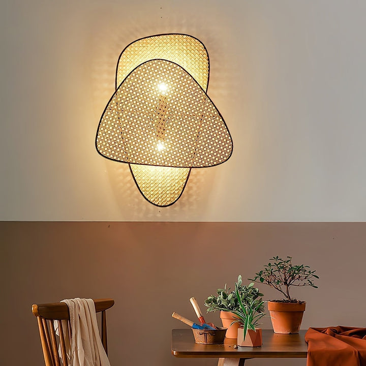 Screen Cannage Bracket light Sconce | Kalsten