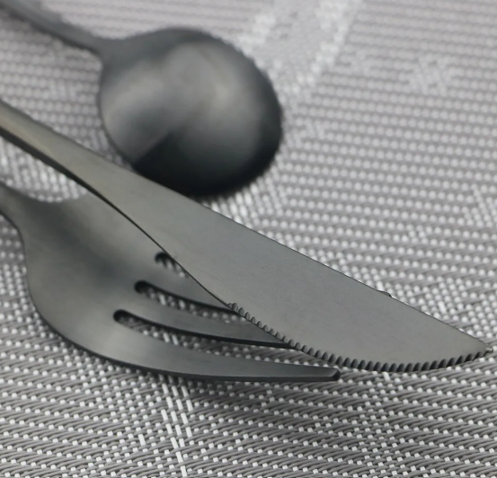36-Piece Stainless Steel Cutlery Set