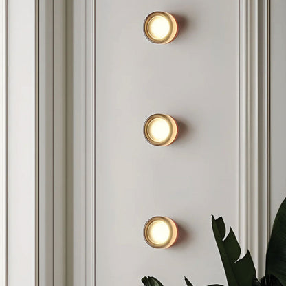Skanto | LumièreLux - Stylish Dimple Wall Lamp Made of Metal and Glass