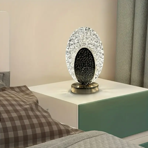 Elegant table lamp in peacock design | Kalsten