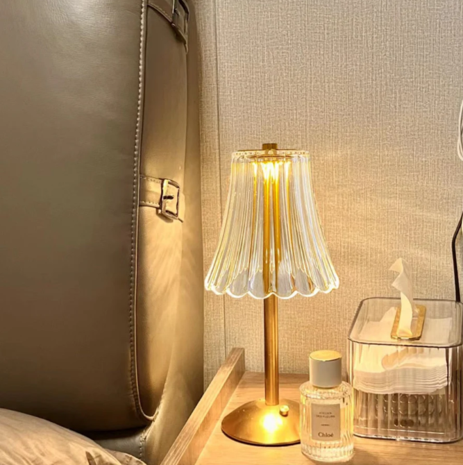 Rechargeable USB LED Table Lamp in Retro Design | Kalsten