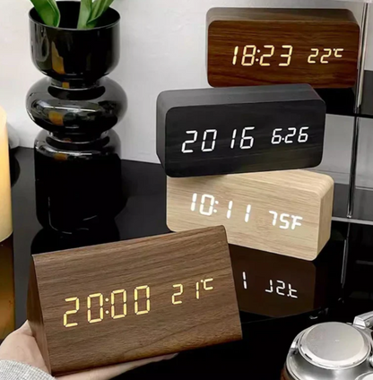 Sandsberg | WoodSense LED-Wood Clock – Voice-Controlled & Stylish for Any Room