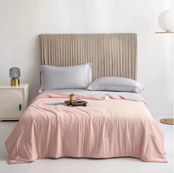Cooling Blanket for Hot Sleepers, Moisture-Wicking and Breathable Fabric | Kalsten