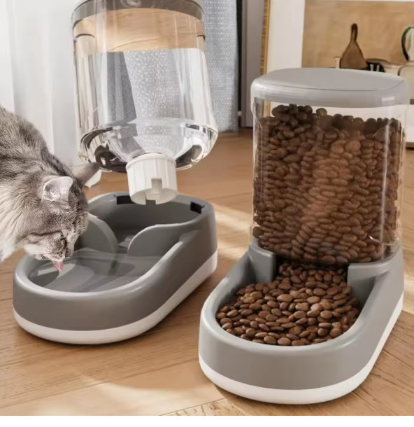 PawFill Feed & Water Dispenser Set automatic | Kalsten
