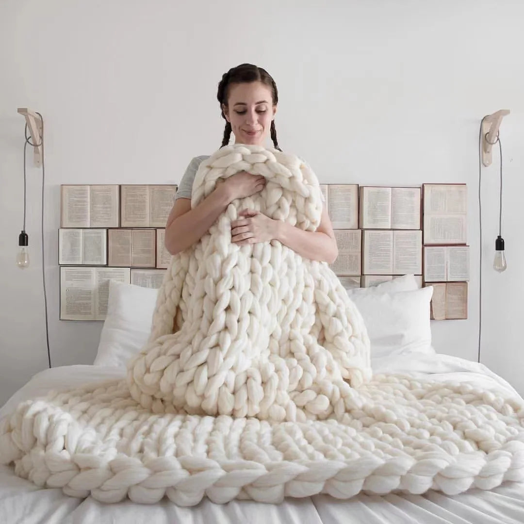 Kalsten | Chunky Knit Blanket – Cozy Wool Blanket for Every Room – Soft & Warm – Perfect for Sofa and Bed