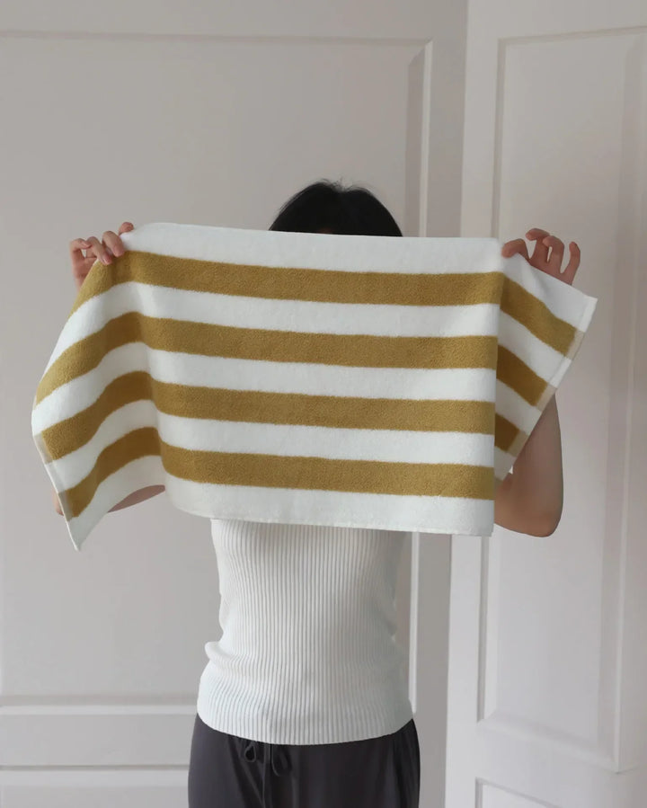 RetroStripe Luxe Cotton Towel – Striped Cotton Towel in Hotel Quality | Kalsten