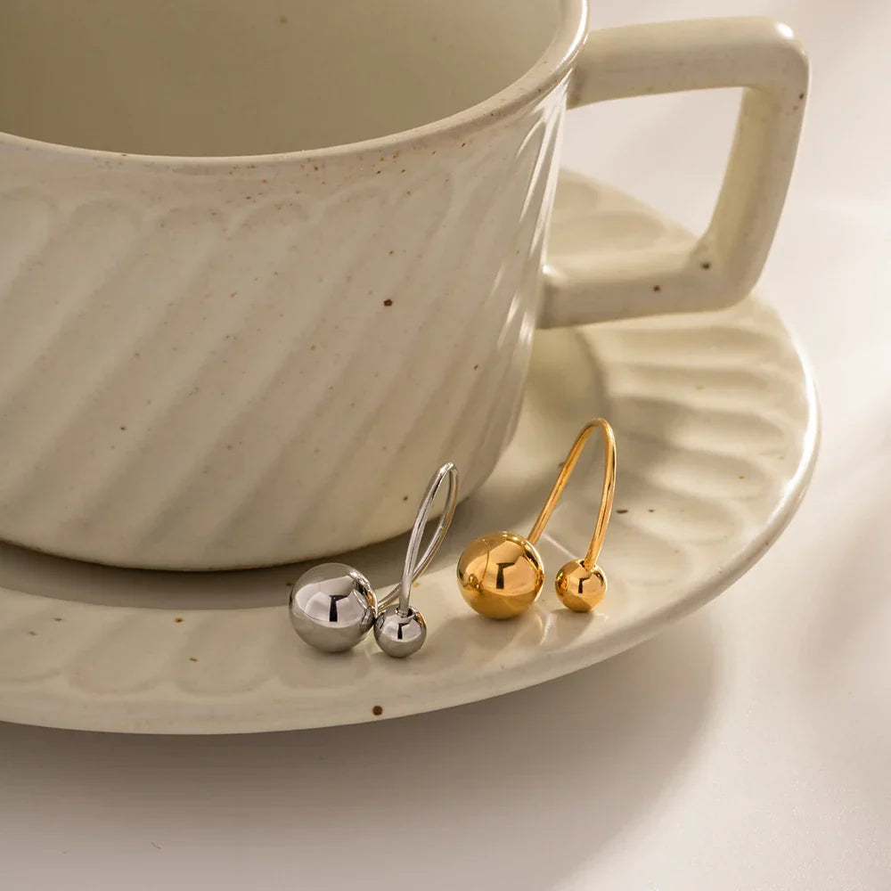 BowLift | 18k Bold Two Ball Open Ring