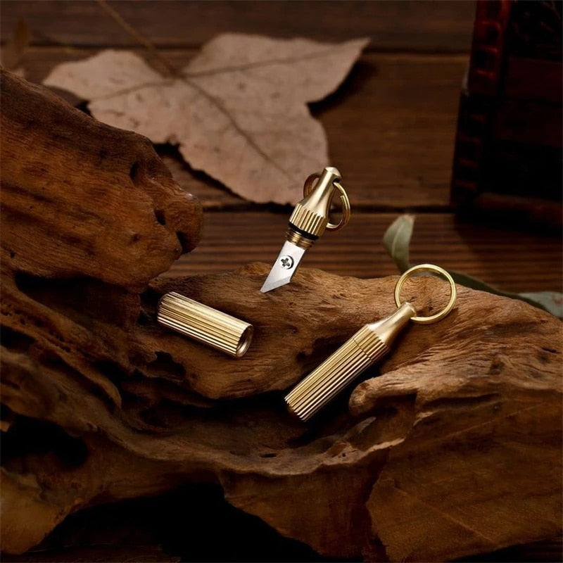 Pocket Capsule Outdoor Survival Mini Knife | Kalsten