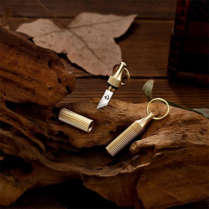 Pocket Capsule Outdoor Survival Mini Knife | Kalsten