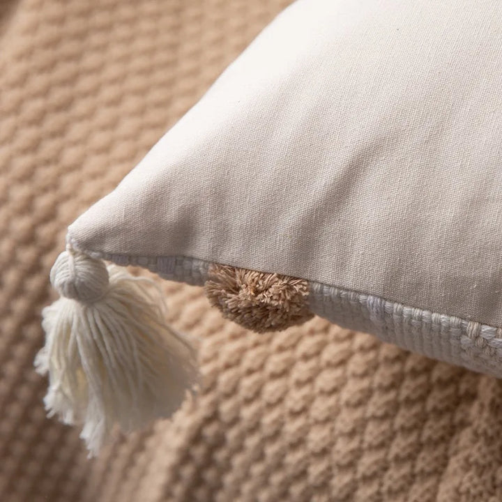 Lumière Luxe Pillowcase - Elegant Tufted Style for Your Interior Kalsten