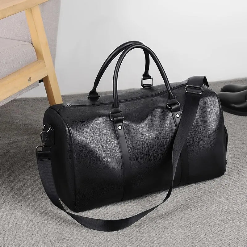 Kalsten | Travel bag Ravemo Roadster | Retro sports bag made of waterproof PU | 44×33×21 cm | For short trips, training & motorcycling
