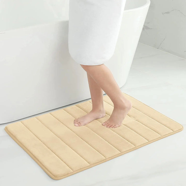 LuxSoft Memory Foam Bath Mat | Kalsten