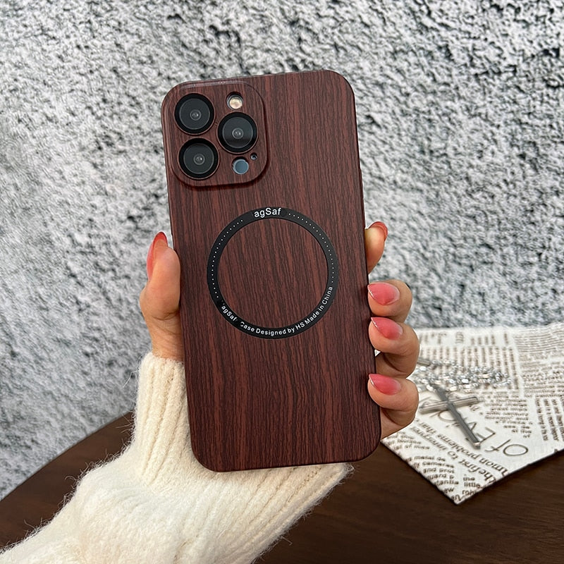 Skanto | Carbon Fiber Magsafe Magnetic iPhone Case