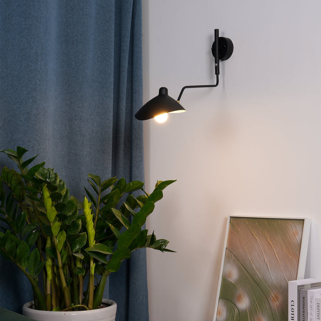 Serge Mouille Wall Lamp | Kalsten