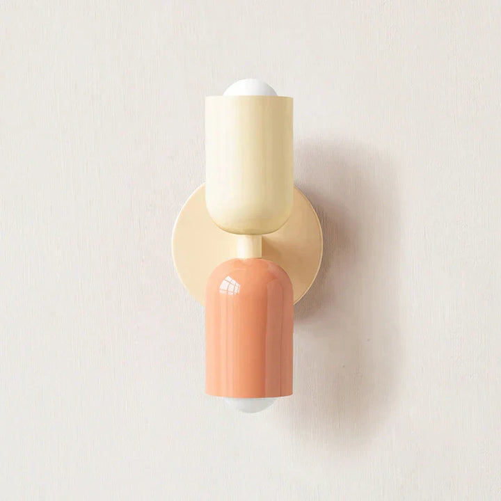 Lively, minimalist wall lamp with two light bulbs | Kalsten