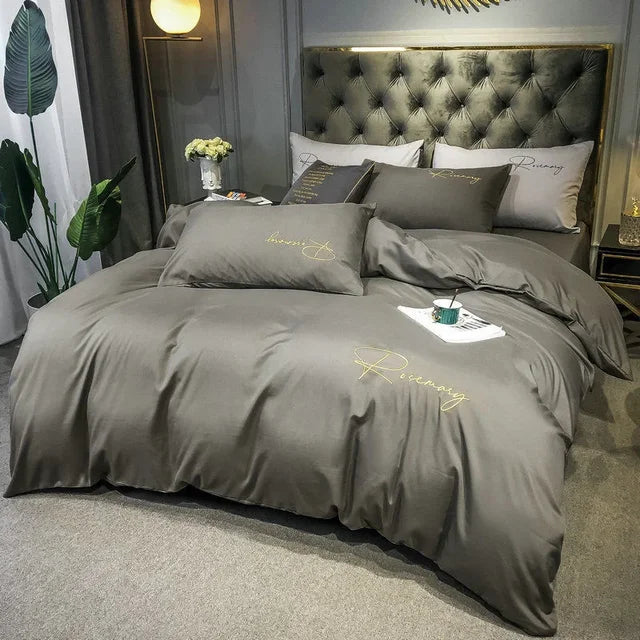 Luxury Duvet Cover with Elegant Embroidery – Soft, Breathable and High Quality | Kalsten