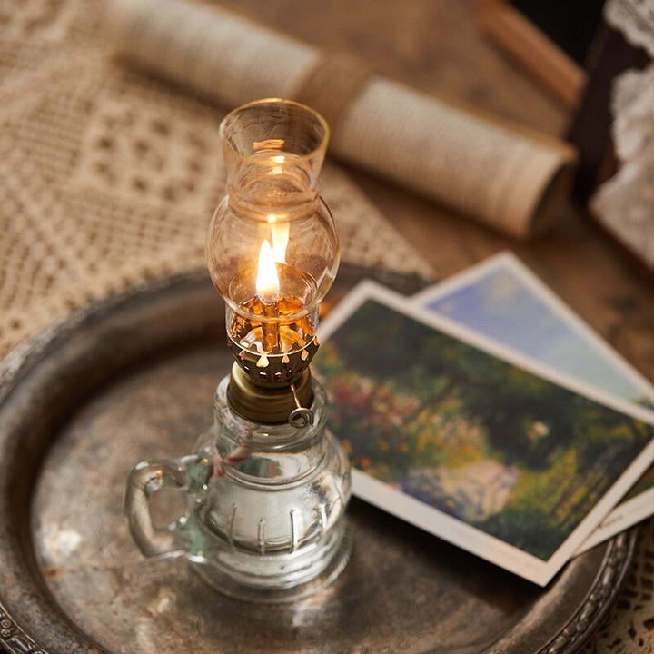 Vintage Kerosene Oil Lamp | Kalsten