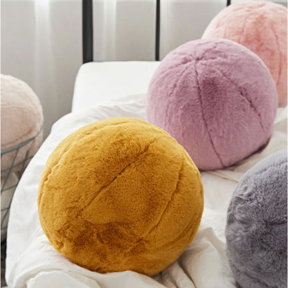 Short Fur Ball Pillow | Skanto