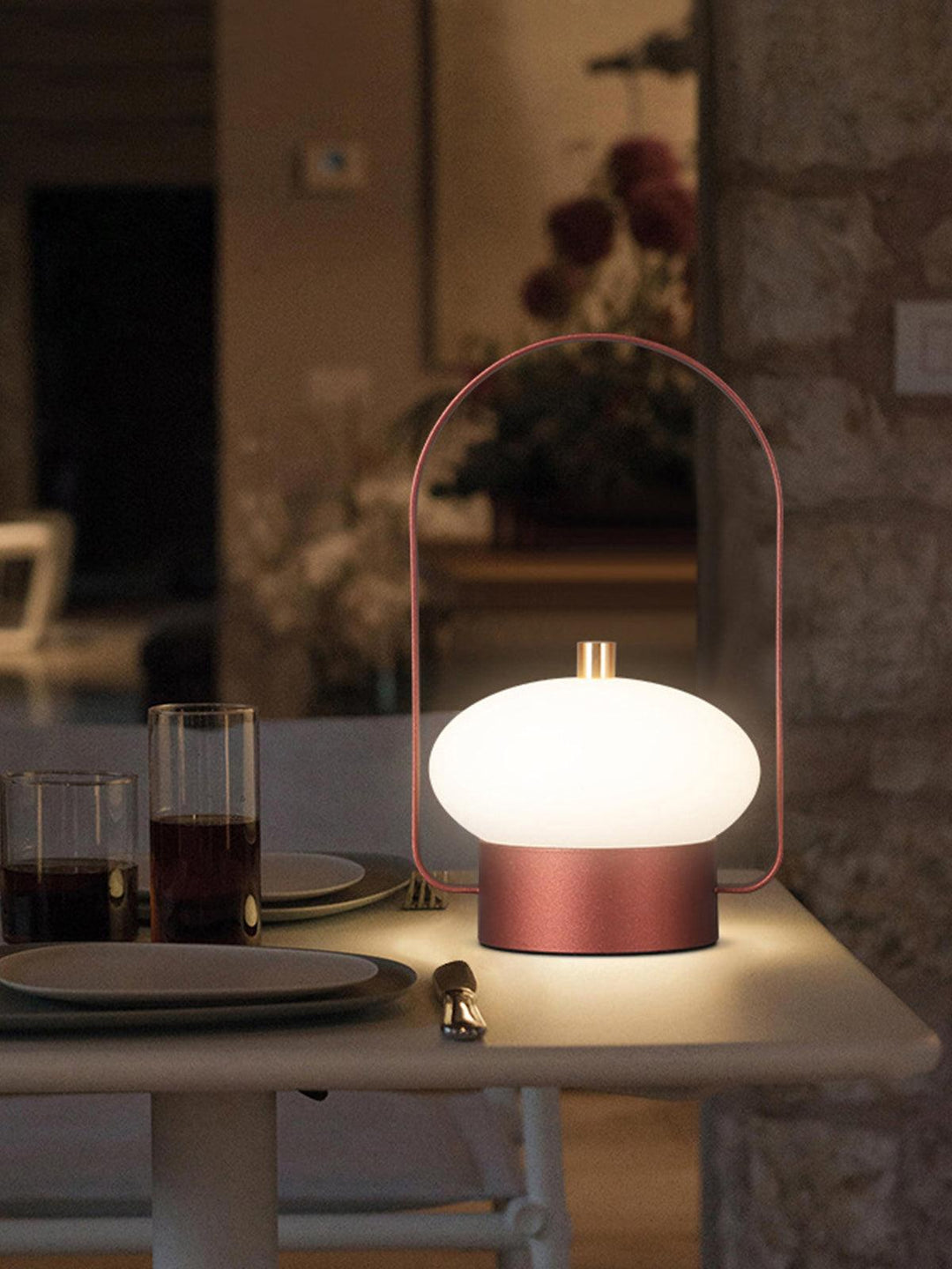 Soft Spot Table Lamp 4.9' | Kalsten