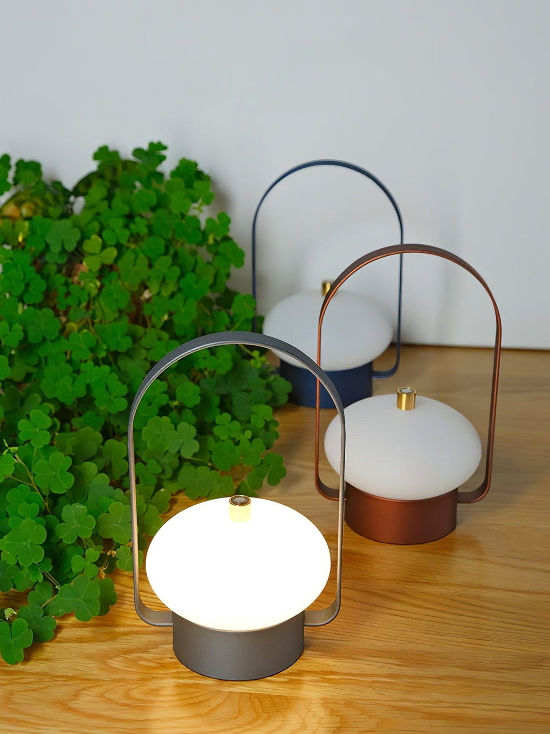 Soft Spot Table Lamp 4.9' | Kalsten