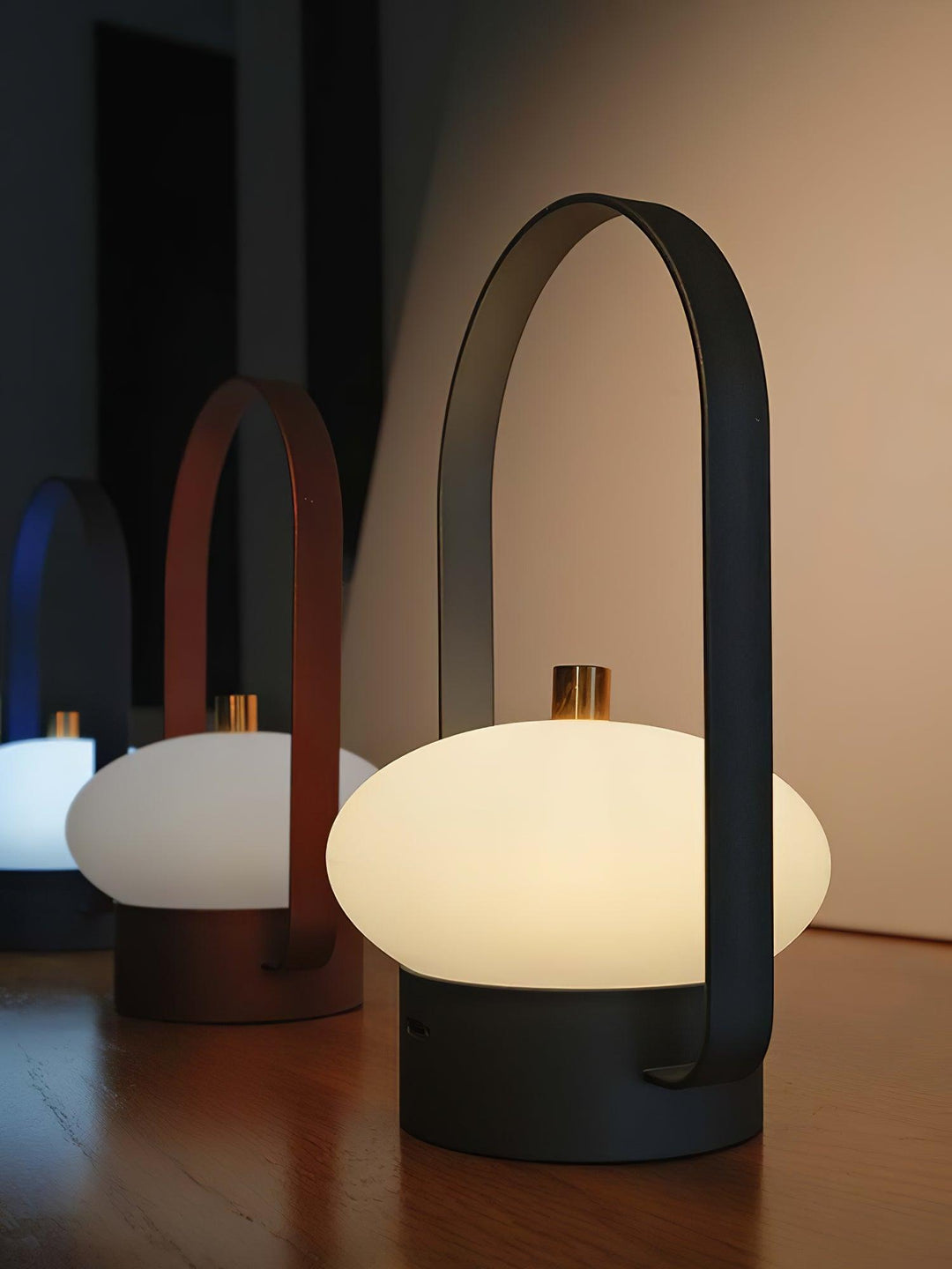 Soft Spot Table Lamp 4.9' | Kalsten