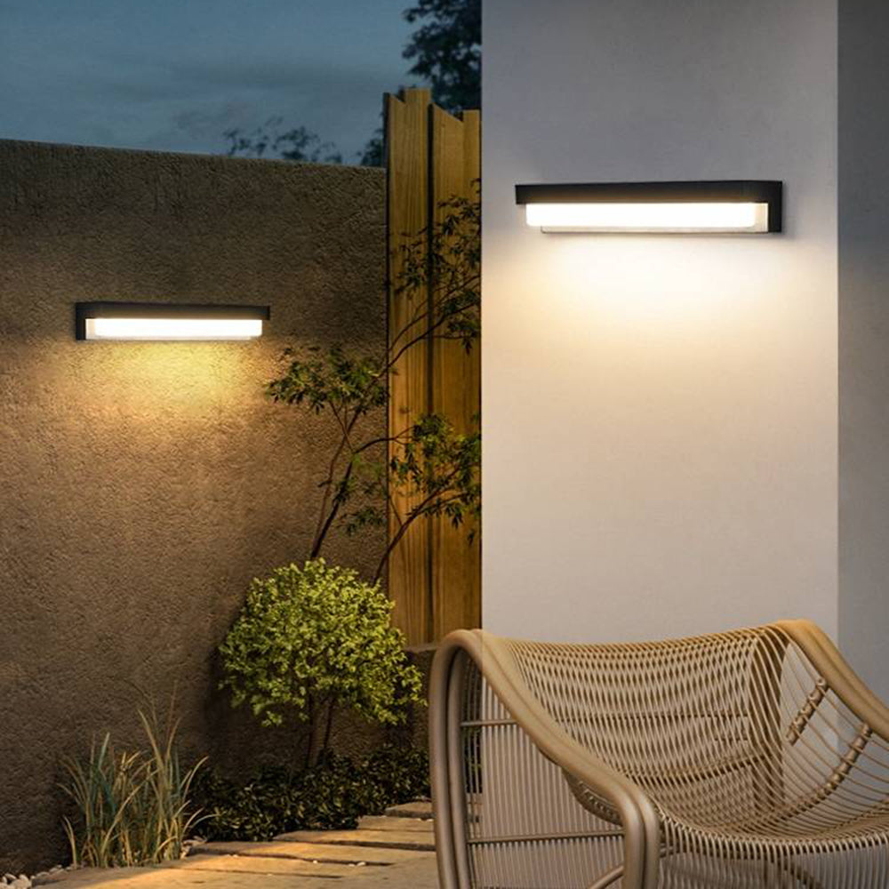 Solar Motion-Sensor Outdoor Wall Light