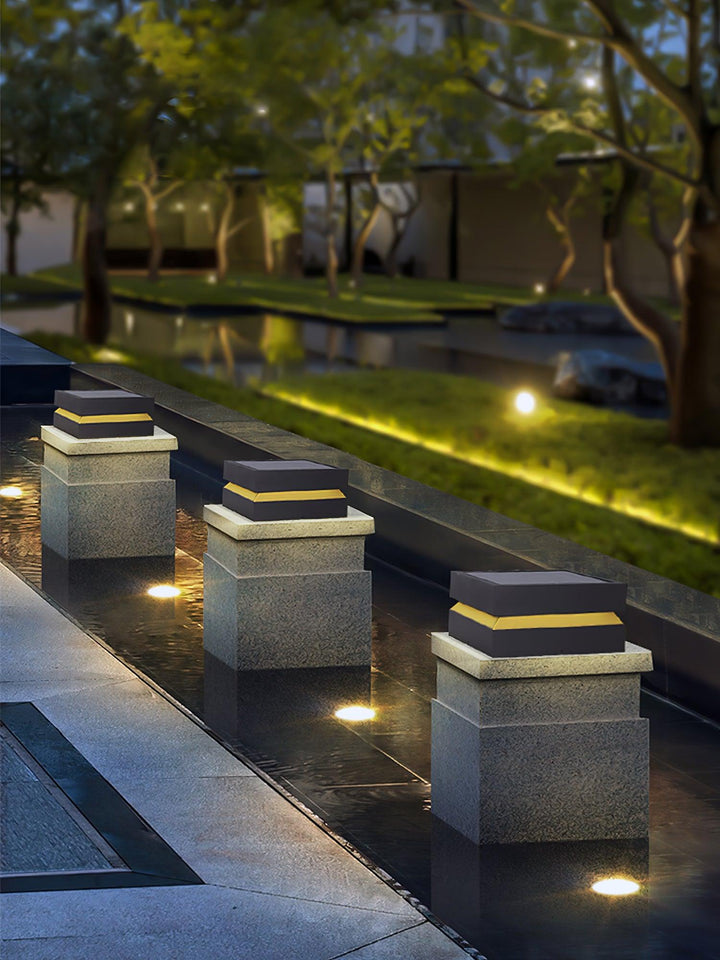 Square Post Outdoor Light | Kalsten