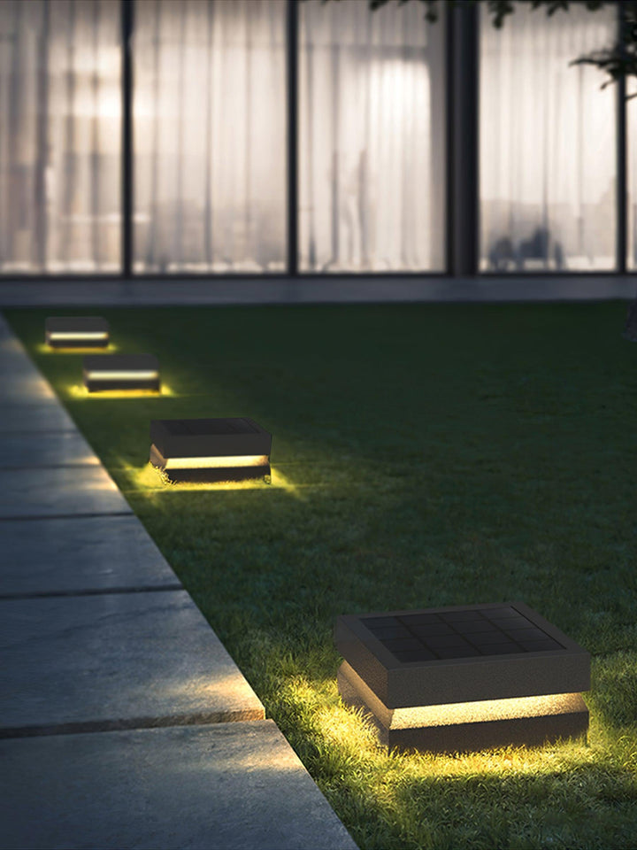 Square Post Outdoor Light | Kalsten