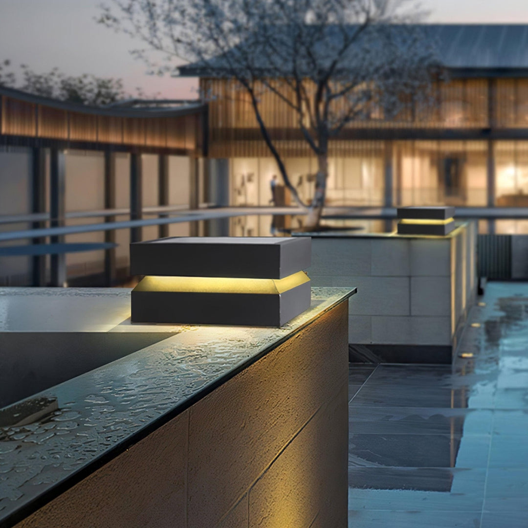 Square Post Outdoor Light | Kalsten