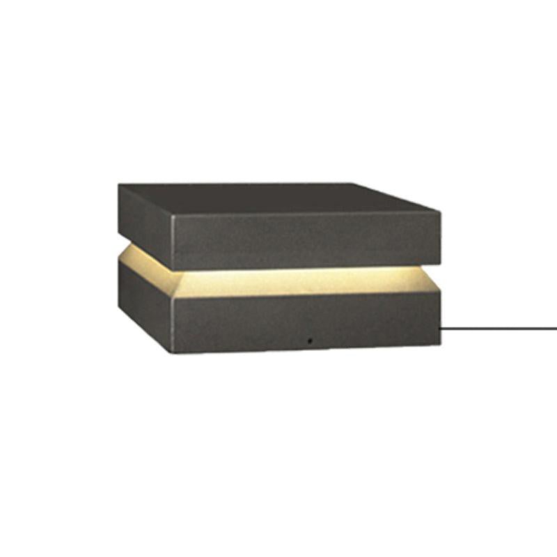 Square Post Outdoor Light | Kalsten