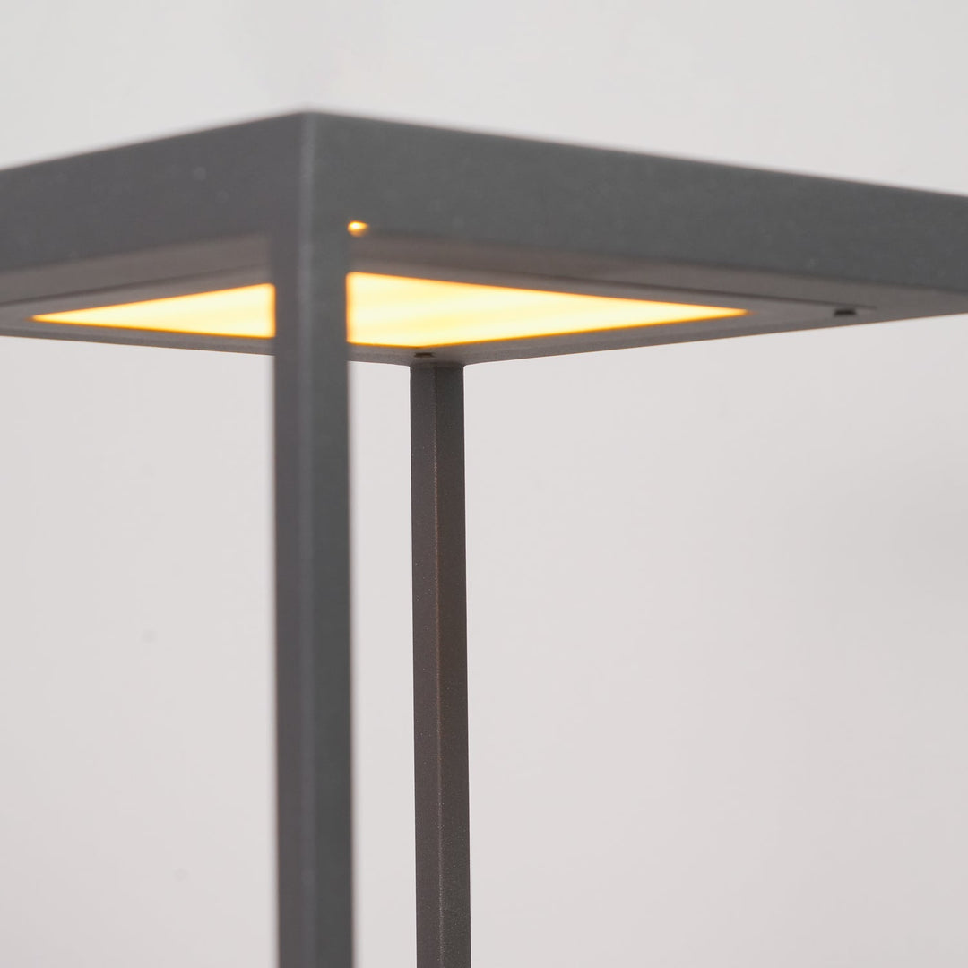 Square Frame Post Outdoor Light | Kalsten