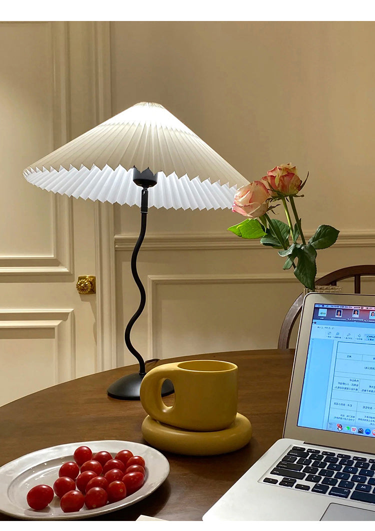 Squiggle Portable lamp Table Lamp | Kalsten
