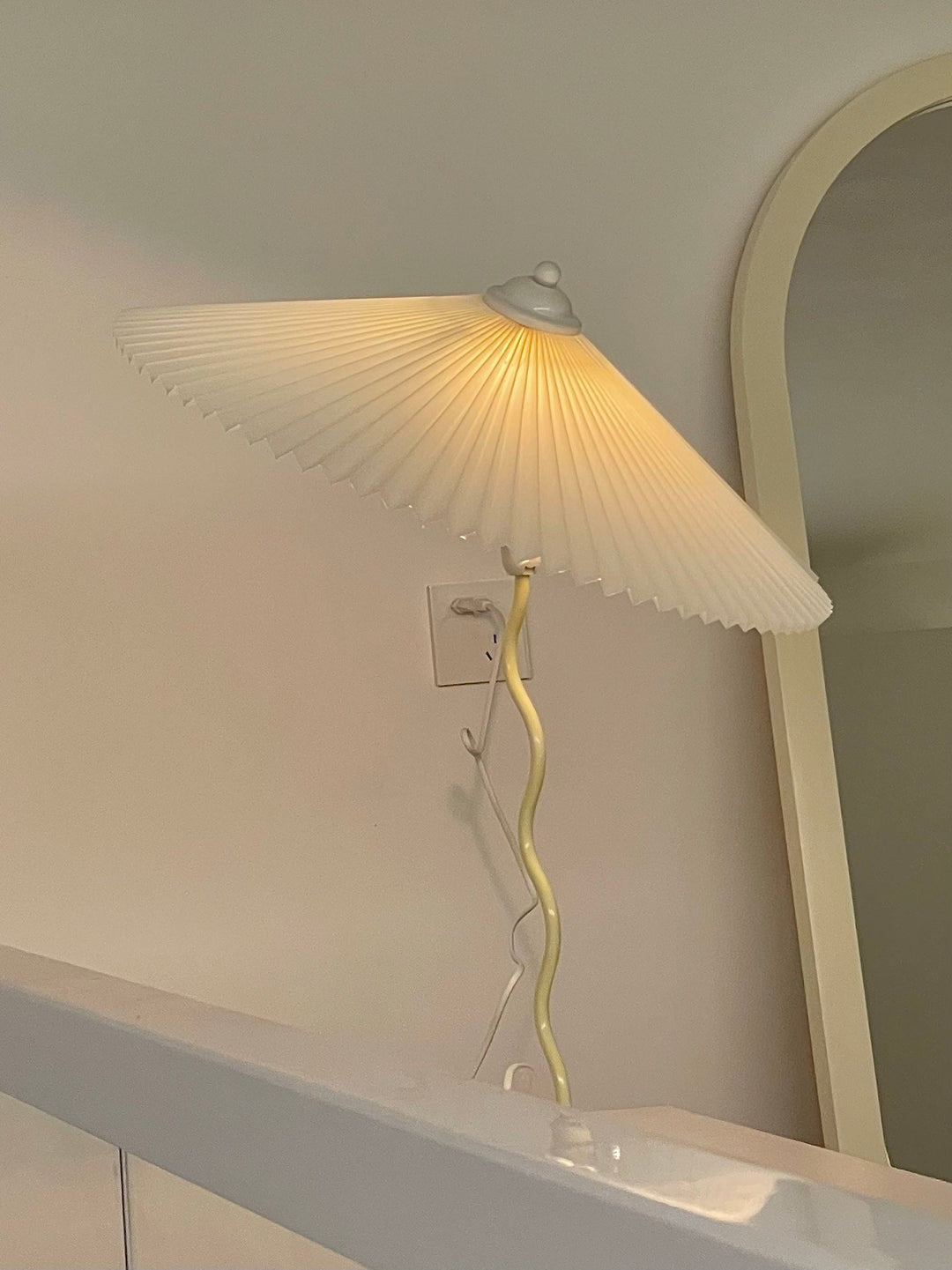 Squiggle Portable lamp Table Lamp | Kalsten