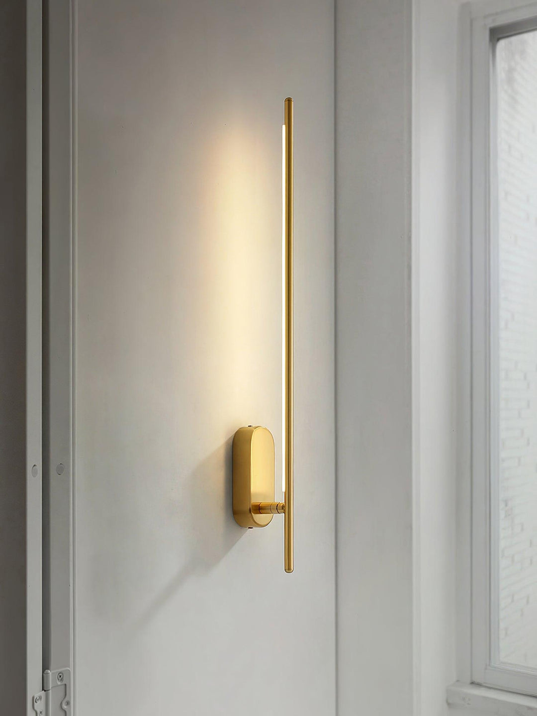 Stick Shaped Metal Wall-mounted light Sconce | Kalsten