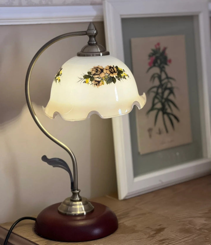 Stolna Table Lamp | Kalsten