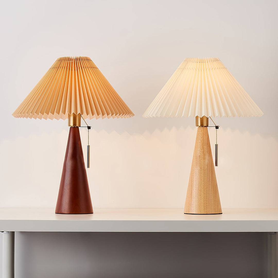 AntiqueRadiance – Elegant Wood and Metal Table Lamp | Kalsten