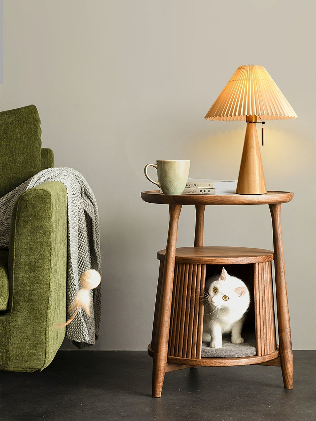 AntiqueRadiance – Elegant Wood and Metal Table Lamp | Kalsten