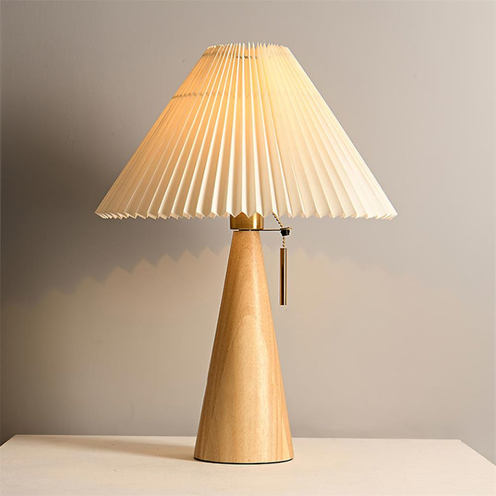 AntiqueRadiance – Elegant Wood and Metal Table Lamp | Kalsten