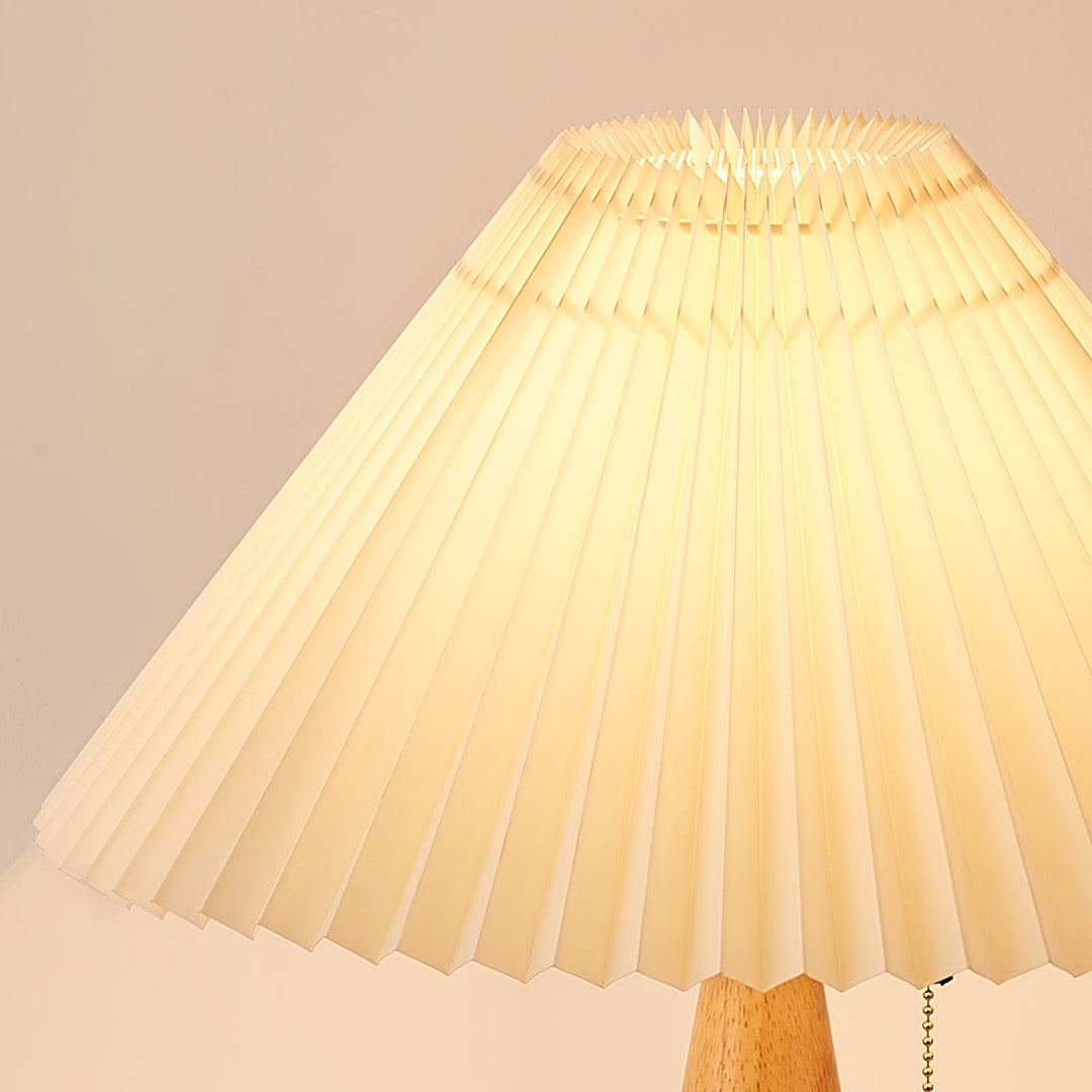 AntiqueRadiance – Elegant Wood and Metal Table Lamp | Kalsten