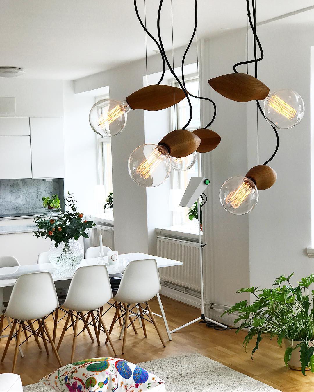 Pine Cones Pendant Light | Kalsten