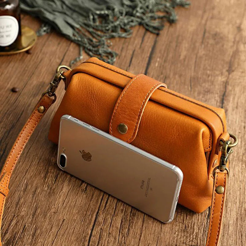 Norvella Shoulder Bag of Structured Imitation Leather for Women | Kalsten