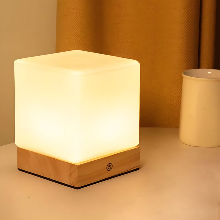 GlowCube Wireless LED Table Lamp – Modern and Energy Efficient Kalsten