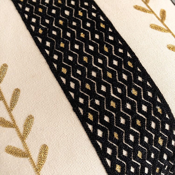 Textured-Tassel Pillowcase | Kalsten