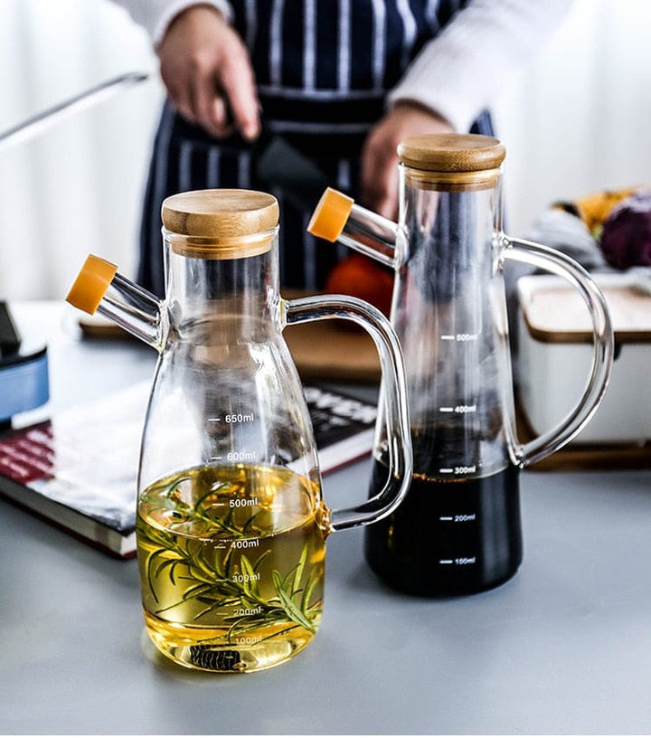 Transparent glass oil bottle with handle | Kalsten